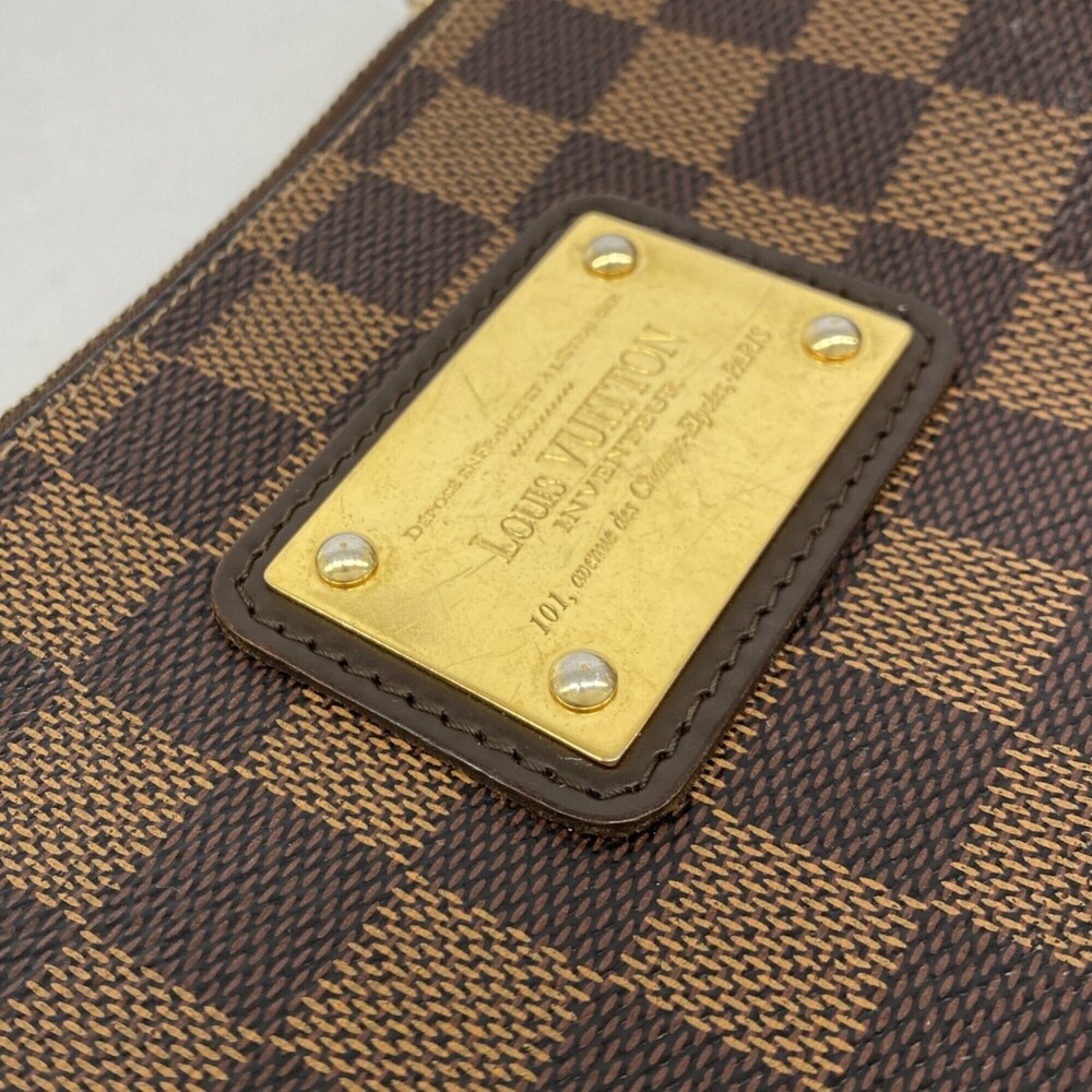 LOUIS VUITTON Brown Damier Bag - Picture 9 of 12